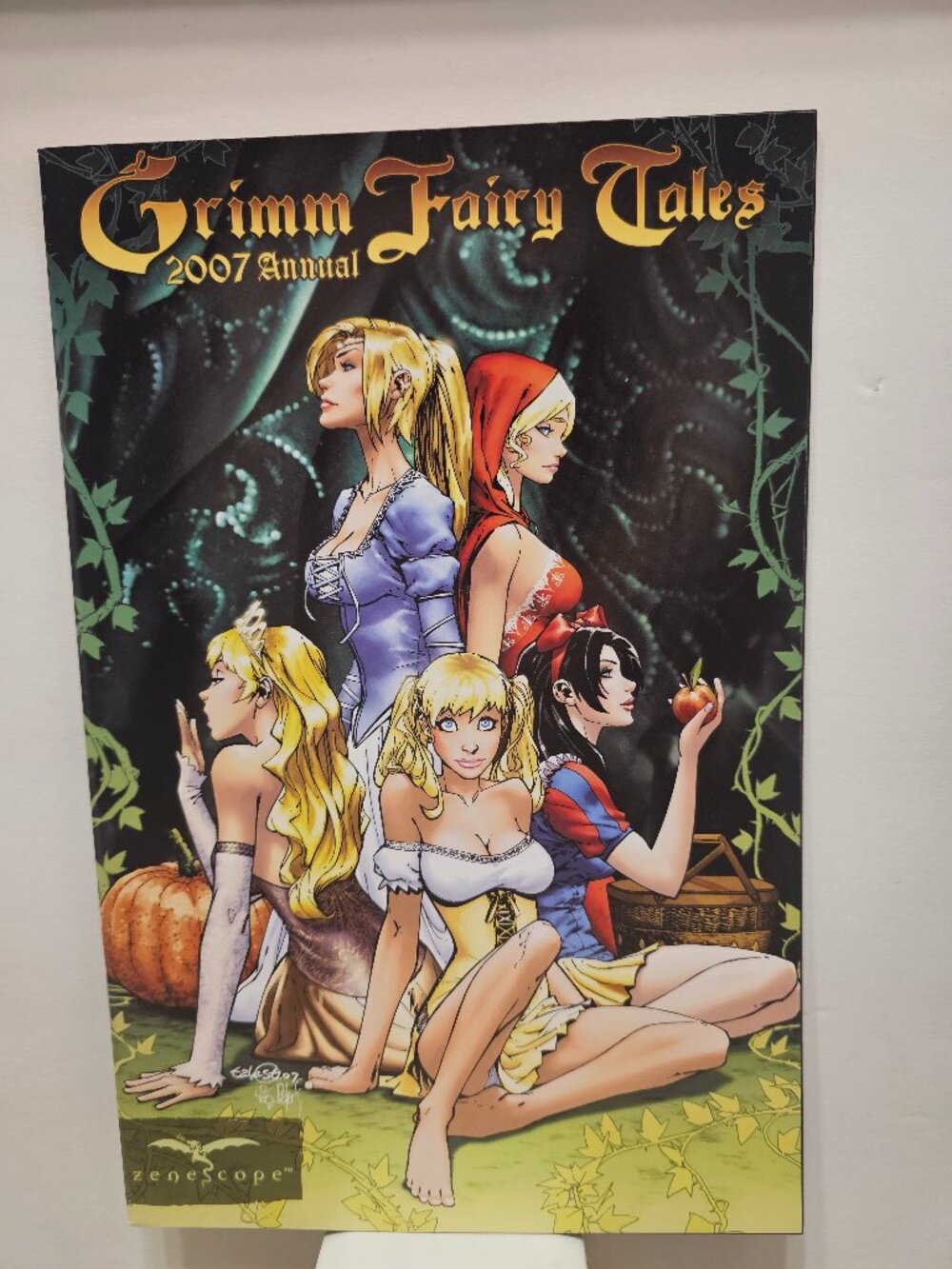ZENESCOPE - Comic Book / Grimm Fairy Tales collection.